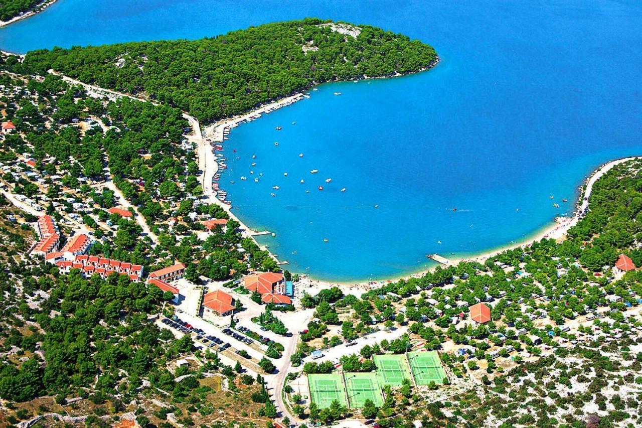 Belvilla Apartments In Holiday Resort Jezera Village, Island Murter ティスノ エクステリア 写真